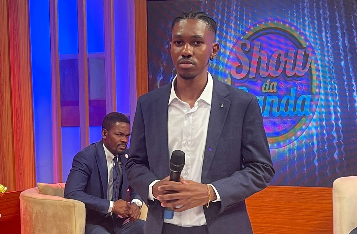 Jovem do Namibe representa a província no programa Show da Banda do apresentador Benvido Magalhães